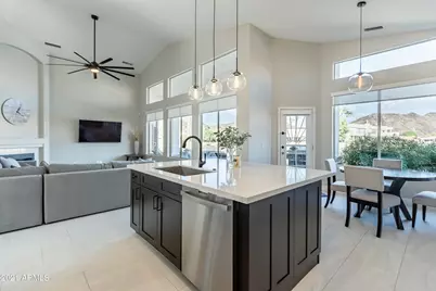 21525 N 58th Drive, Glendale, AZ 85308 - Photo 10