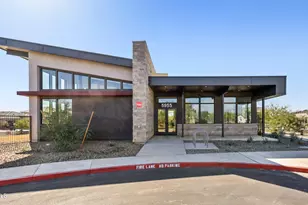 5818 E Zachary Dr, Phoenix, AZ 85054 - Photo 30