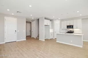 5818 E Zachary Dr, Phoenix, AZ 85054 - Photo 6