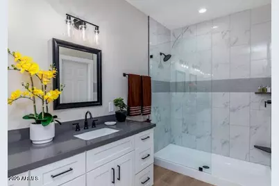 3833 E Monterey Way, Phoenix, AZ 85018 - Photo 10