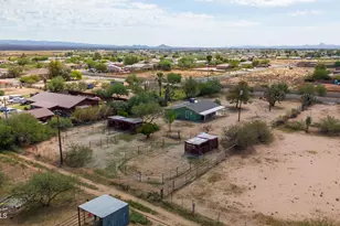 22810 W Roadrunner Ln, Congress, AZ 85332 - Photo 8