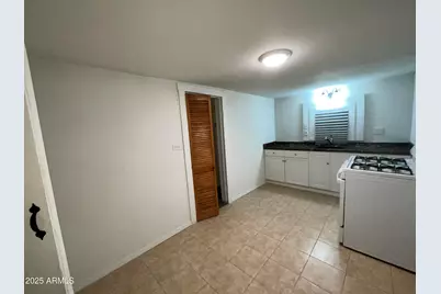 75 N High School Avenue, Superior, AZ 85173 - Photo 6