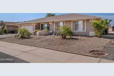 10608 W Edgewood Drive, Sun City, AZ 85351 - Photo 2