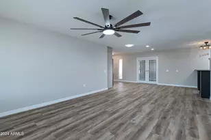 10608 W Edgewood Dr, Sun City, AZ 85351 - Photo 8