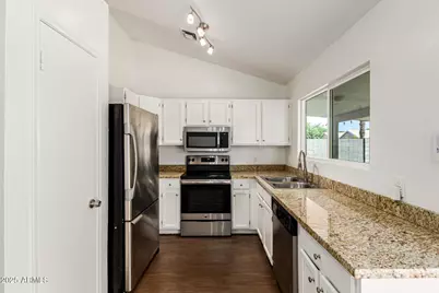 8503 W Bloomfield Road, Peoria, AZ 85381 - Photo 16