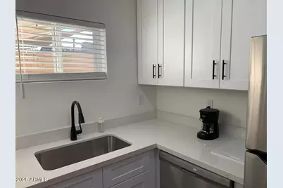 2502 N 29th Place #1, Phoenix, AZ 85008 - Photo 4