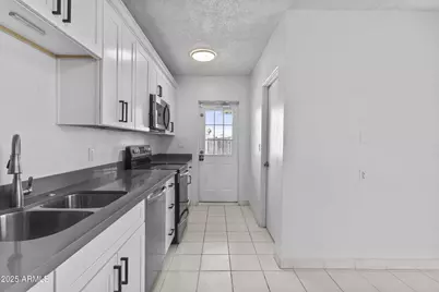 630 E Flint Street, Chandler, AZ 85225 - Photo 8