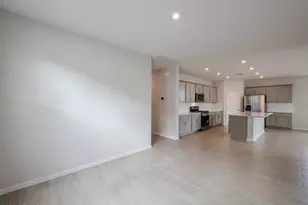 22947 W Monona Ln, Surprise, AZ 85387 - Photo 4