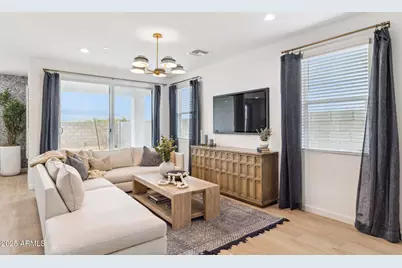 9827 S 11th Street, Phoenix, AZ 85042 - Photo 16