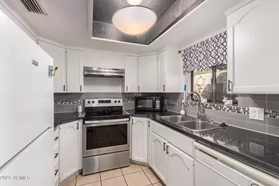 7143 N 63rd Drive, Glendale, AZ 85301 - Photo 1