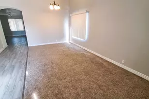 8512 W Tuckey Ln, Glendale, AZ 85305 - Photo 4