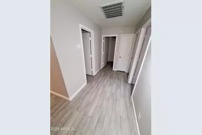 8512 W Tuckey Lane, Glendale, AZ 85305 - Photo 12