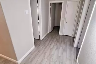 8512 W Tuckey Ln, Glendale, AZ 85305 - Photo 12