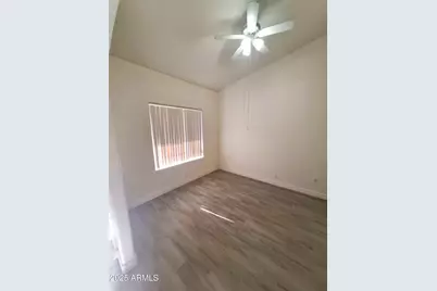 8512 W Tuckey Lane, Glendale, AZ 85305 - Photo 6