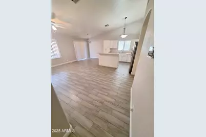 8512 W Tuckey Lane, Glendale, AZ 85305 - Photo 8