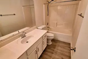 8512 W Tuckey Ln, Glendale, AZ 85305 - Photo 20