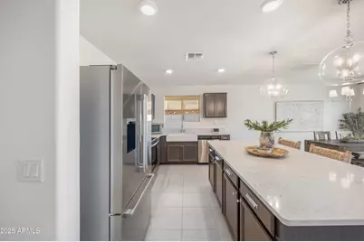 17832 W Oberlin Way, Surprise, AZ 85387 - Photo 14