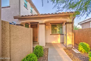 2417 N 73rd Dr, Phoenix, AZ 85035 - Photo 1