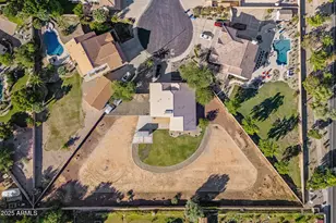 335 S Red Rock St, Gilbert, AZ 85296 - Photo 2