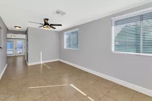 846 E Ocotillo Rd, Phoenix, AZ 85014 - Photo 16