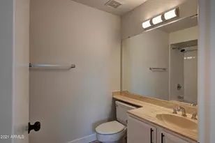 7301 W Canterbury Dr, Peoria, AZ 85345 - Photo 32