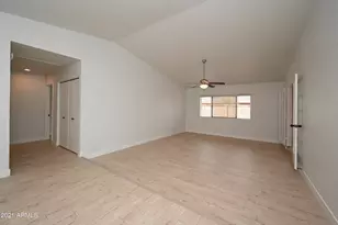 7301 W Canterbury Dr, Peoria, AZ 85345 - Photo 20