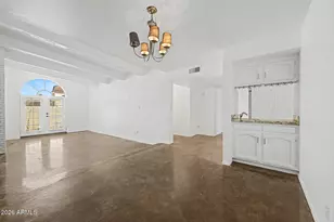 6640 N Chatelaine Pl, Phoenix, AZ 85014 - Photo 10