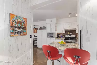 6640 N Chatelaine Place, Phoenix, AZ 85014 - Photo 24