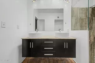 6640 N Chatelaine Pl, Phoenix, AZ 85014 - Photo 28