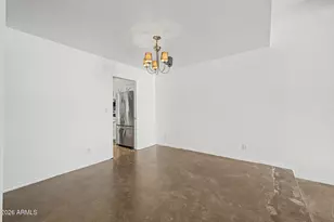 6640 N Chatelaine Pl, Phoenix, AZ 85014 - Photo 10