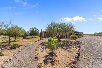 23315 W Staghorn Lane, Congress, AZ 85332 - Photo 2