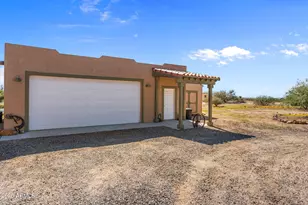 23315 W Staghorn Ln, Congress, AZ 85332 - Photo 32