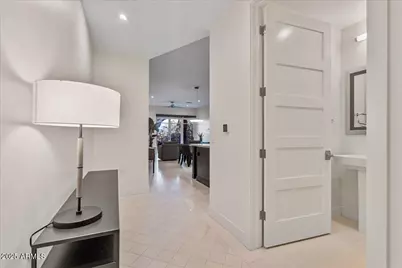 6166 N Scottsdale Road #B2001, Paradise Valley, AZ 85253 - Photo 4