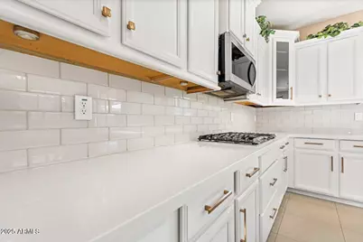 2345 W Melody Drive, Phoenix, AZ 85041 - Photo 16