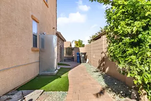 2345 W Melody Dr, Phoenix, AZ 85041 - Photo 40