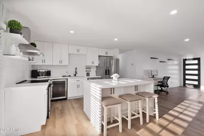 13050 N 17th Avenue, Phoenix, AZ 85029 - Photo 12