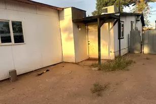 326 N 39th Dr N, Phoenix, AZ 85009 - Photo 10