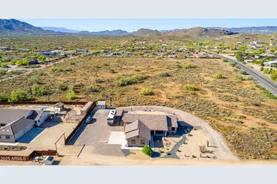 39730 N New River Road, Phoenix, AZ 85086 - Photo 34