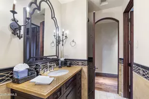 5902 E Arcadia Ln, Phoenix, AZ 85018 - Photo 56