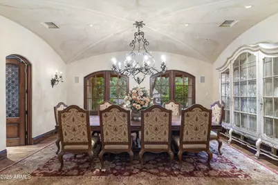 5902 E Arcadia Lane, Phoenix, AZ 85018 - Photo 18