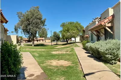 8121 N 32nd Avenue, Phoenix, AZ 85051 - Photo 28