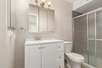 18046 N 20th Avenue, Phoenix, AZ 85023 - Photo 18