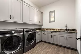 21747 W Galvin St, Wittmann, AZ 85361 - Photo 32