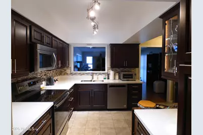 9901 W Mescalero Court, Sun City, AZ 85373 - Photo 4