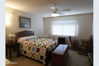 9901 W Mescalero Court, Sun City, AZ 85373 - Photo 14