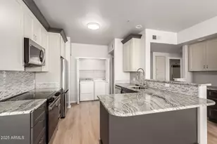 9820 N Central Ave, Phoenix, AZ 85020 - Photo 1