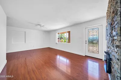 1448 E Royal Palm Road, Phoenix, AZ 85020 - Photo 8