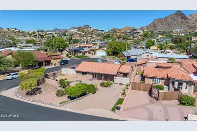 1448 E Royal Palm Road, Phoenix, AZ 85020 - Photo 38