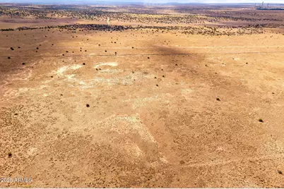 1 N 6121 -- #B, Saint Johns, AZ 85936 - Photo 10