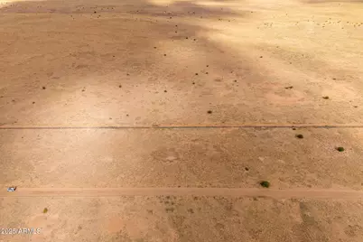 1 N 6121 -- #B, Saint Johns, AZ 85936 - Photo 8